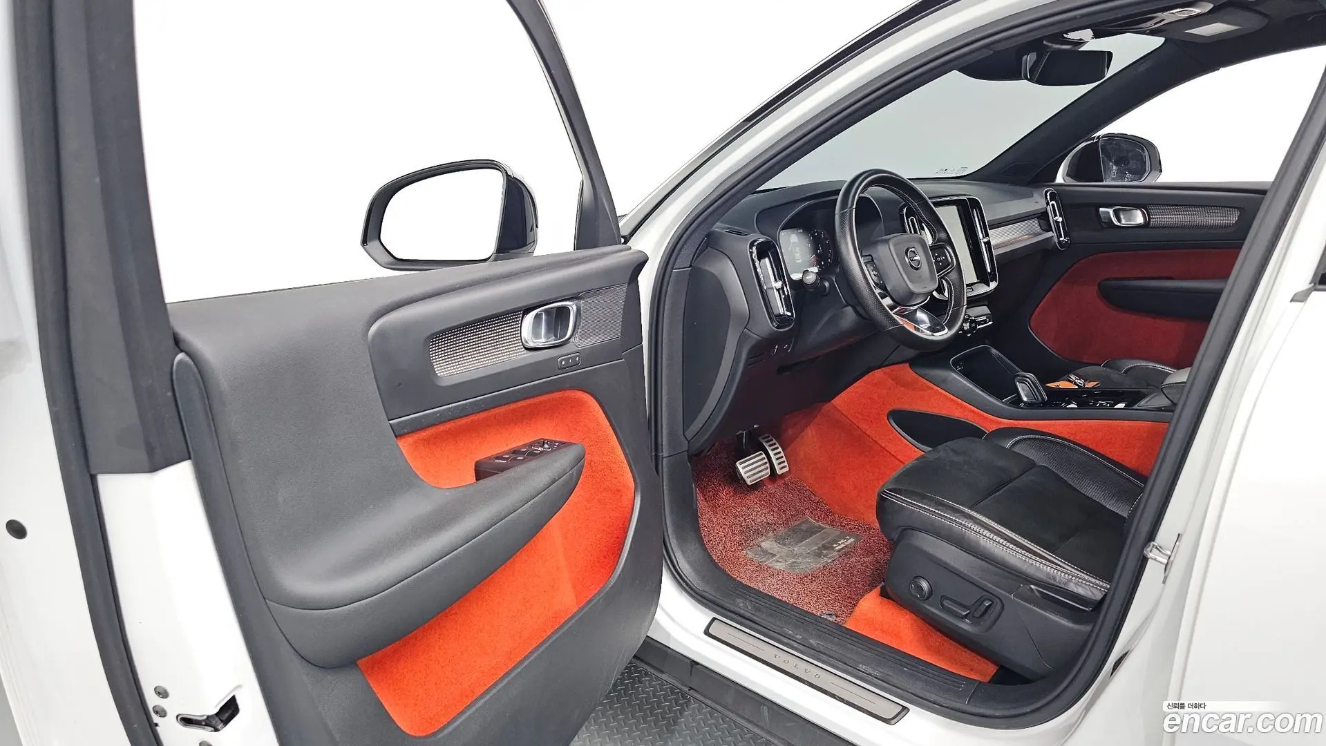 Volvo XC40 B4 R-Design