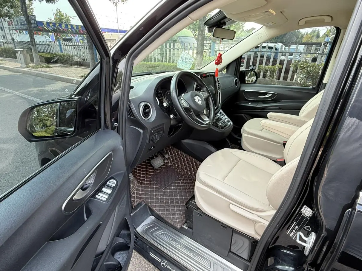 Mercedes-Benz 2020 2.0T Business 7 seat