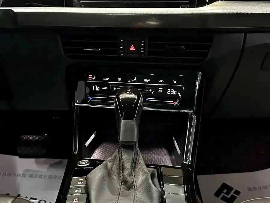 Volkswagen Passat 2023 330TSI Star Elite