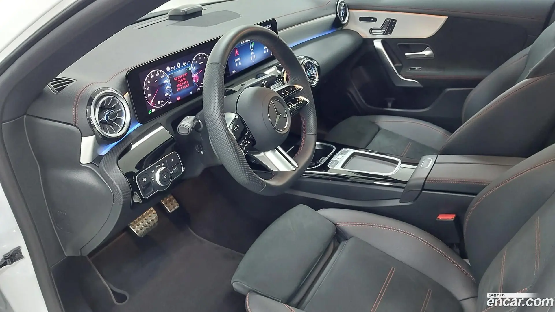 Mercedes-Benz CLA-Class CLA250 4MATIC 2023