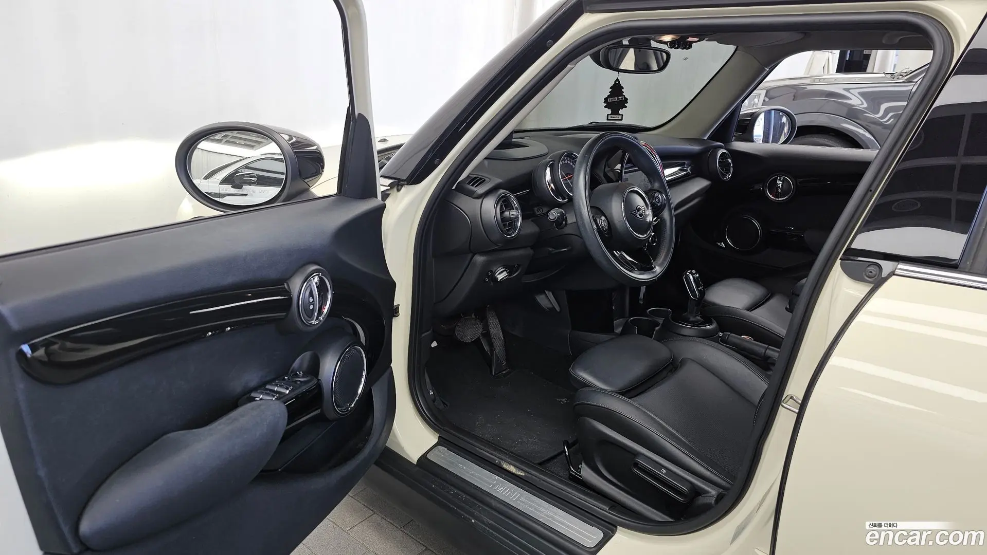 Mini Cooper 5Door HIGH
