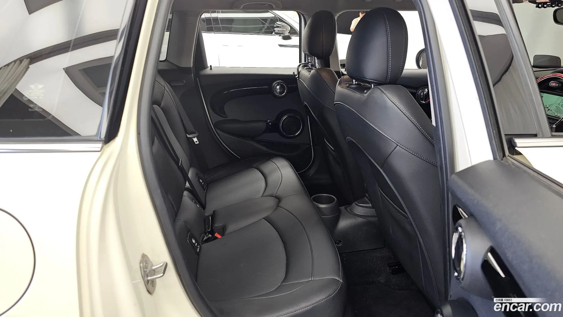 Mini Cooper 5Door HIGH