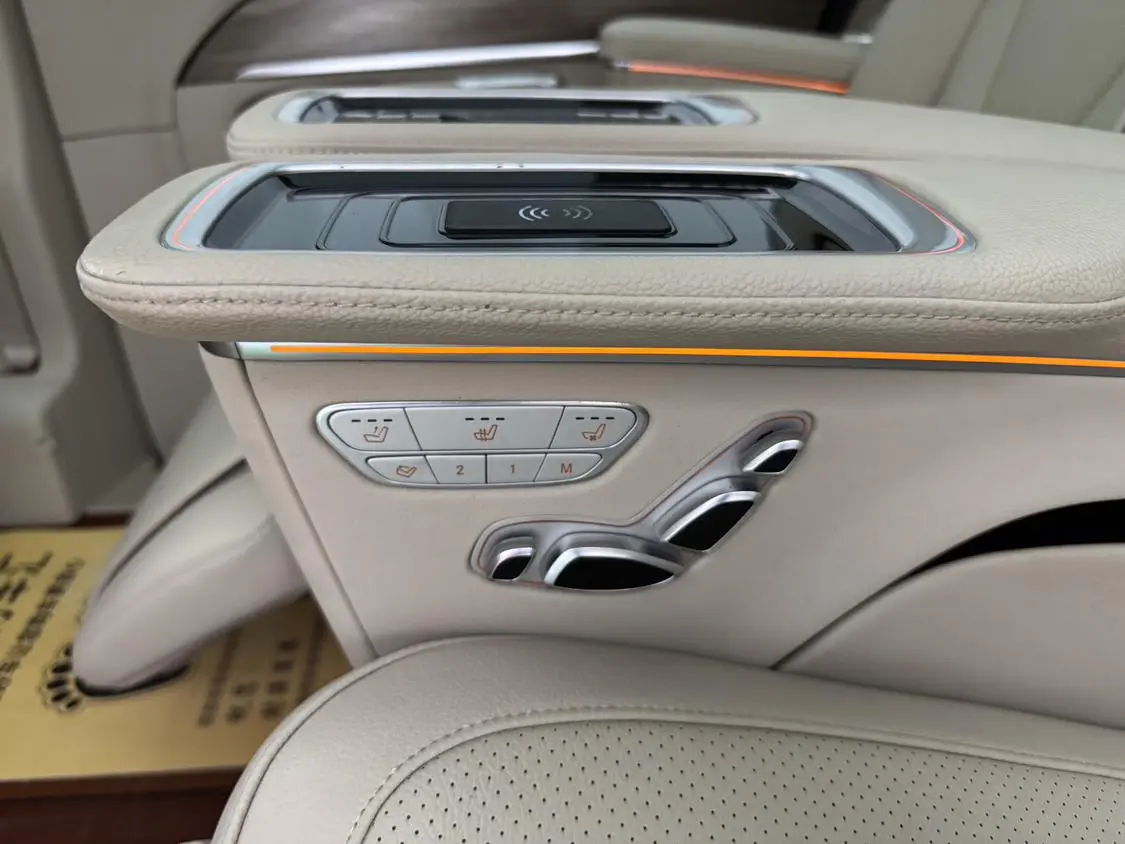 Mercedes-Benz V Class 2022 V 260 Premium