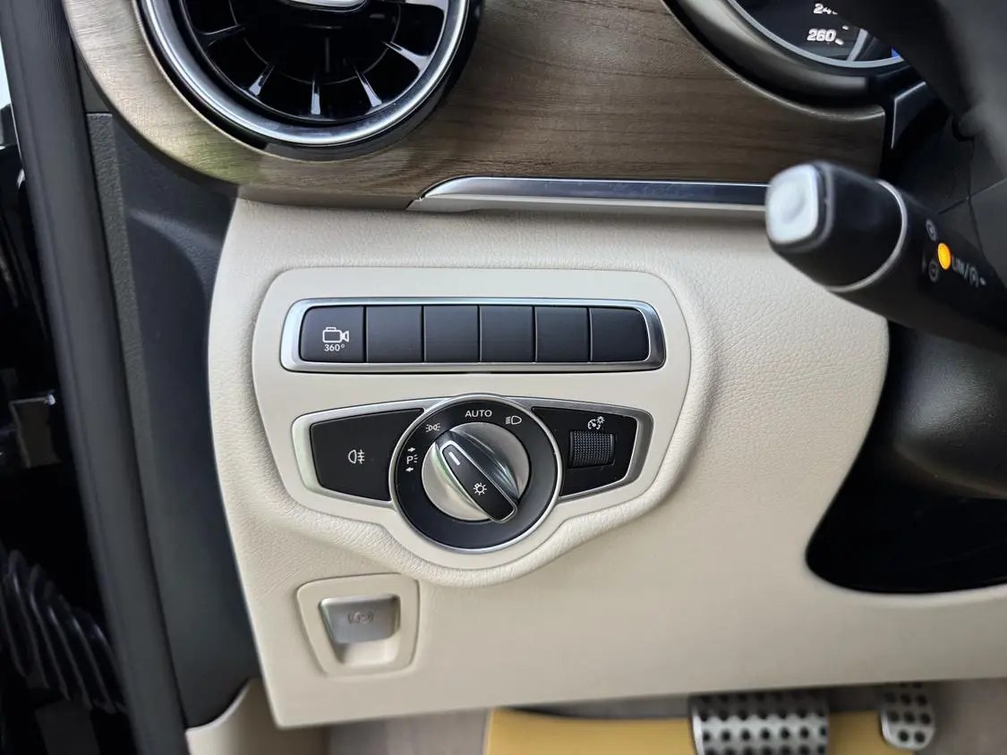Mercedes-Benz V Class 2022 V 260 Premium
