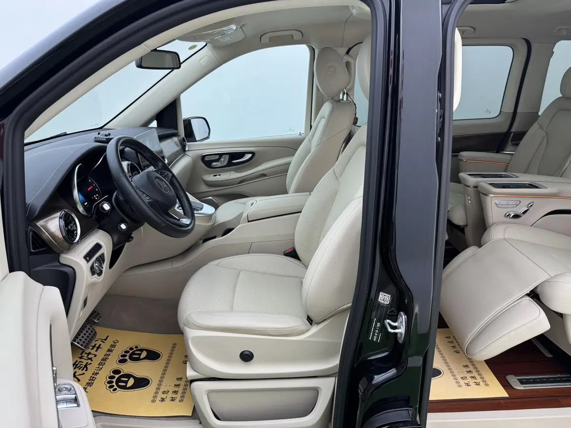 Mercedes-Benz V Class 2022 V 260 Premium