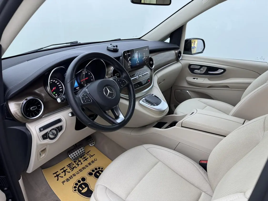 Mercedes-Benz V Class 2022 V 260 Premium