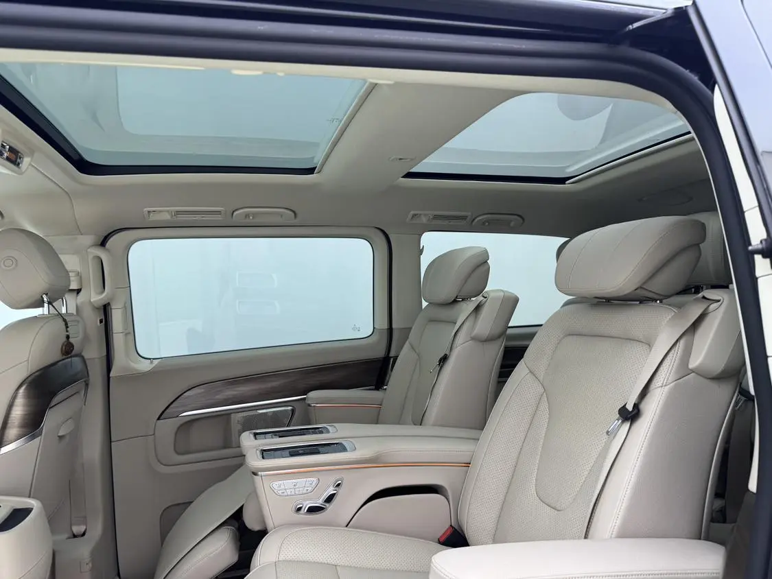 Mercedes-Benz V Class 2022 V 260 Premium