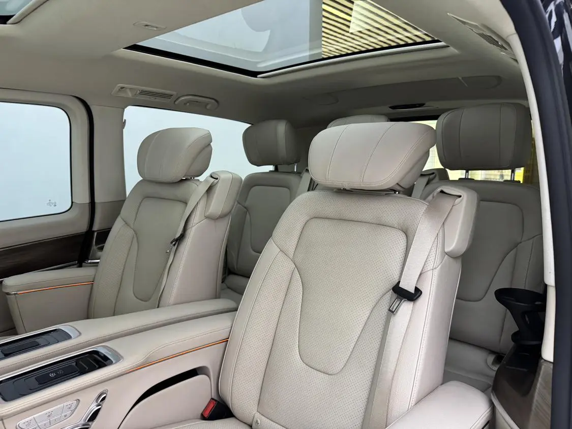 Mercedes-Benz V Class 2022 V 260 Premium