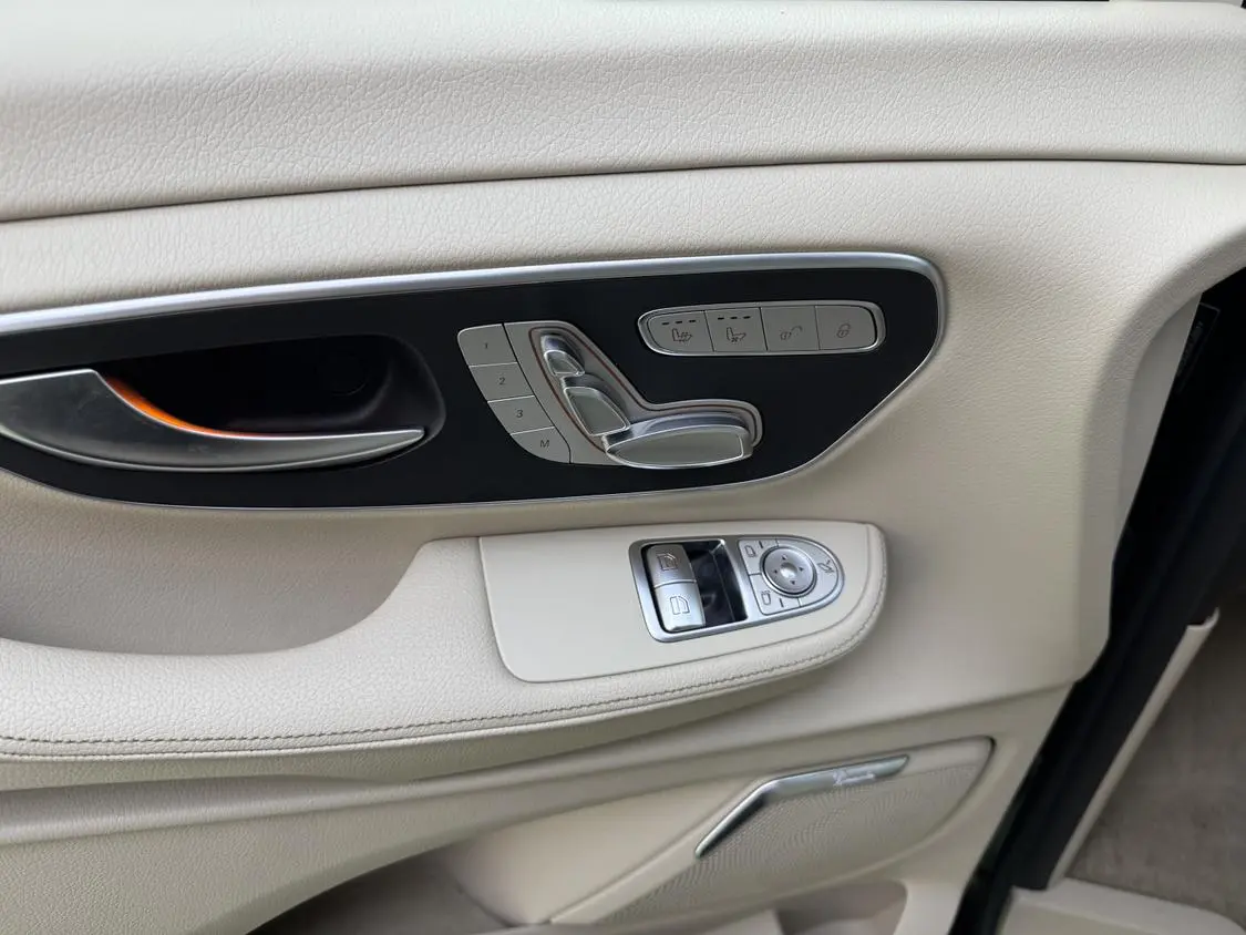 Mercedes-Benz V Class 2022 V 260 Premium