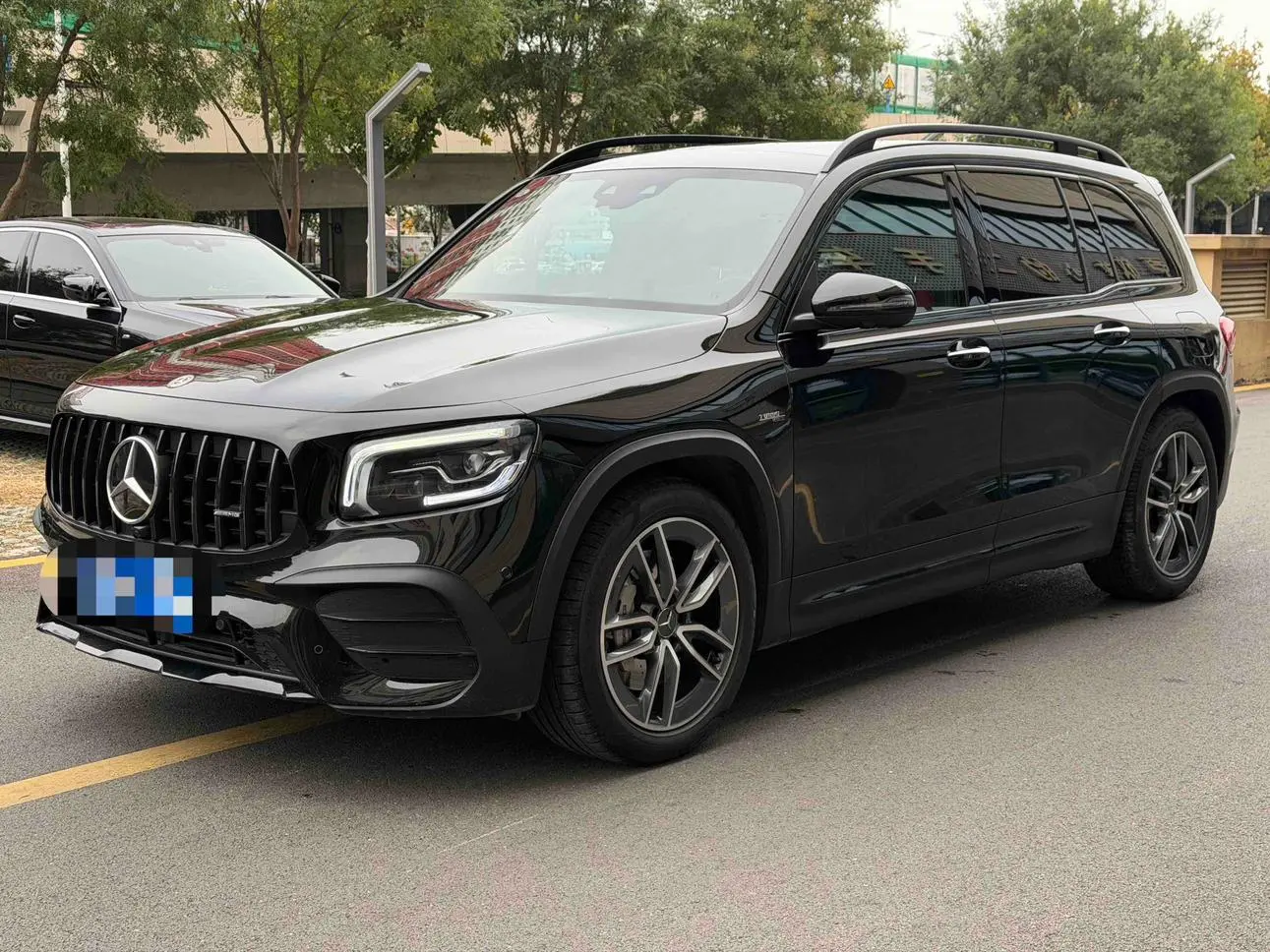Mercedes-Benz GLB AMG 2023 AMG GLB 35 4MATIC