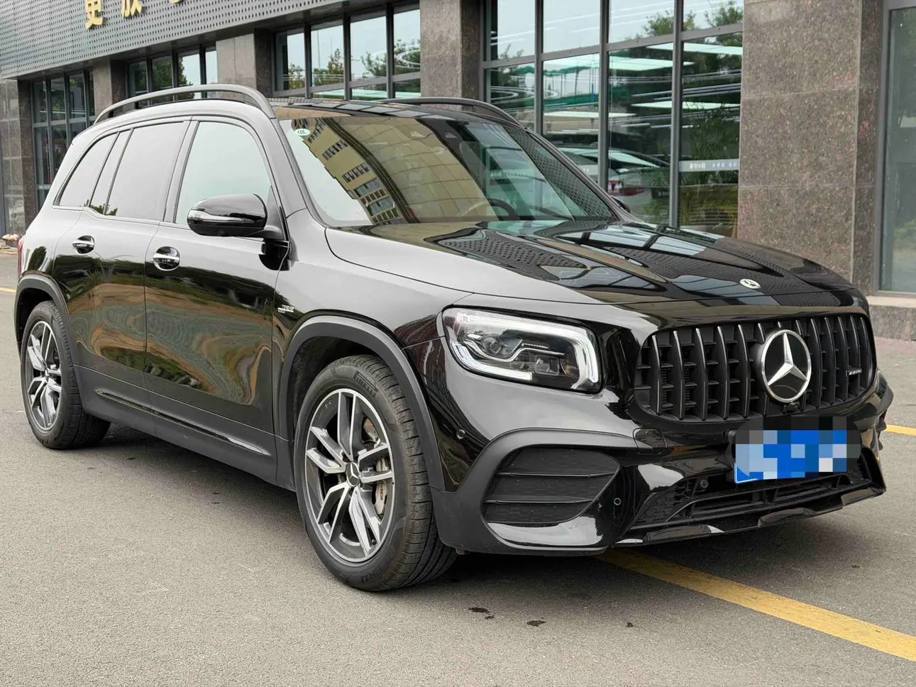 Mercedes-Benz GLB AMG 2023 AMG GLB 35 4MATIC