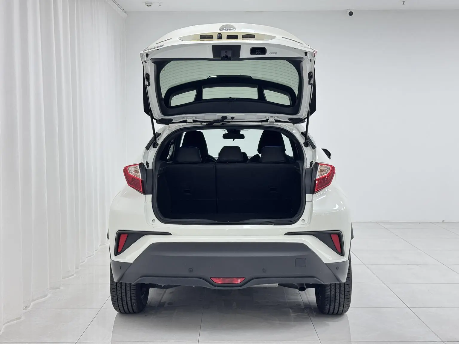 Toyota C-HR 2018 2.0L Sunroof China VI