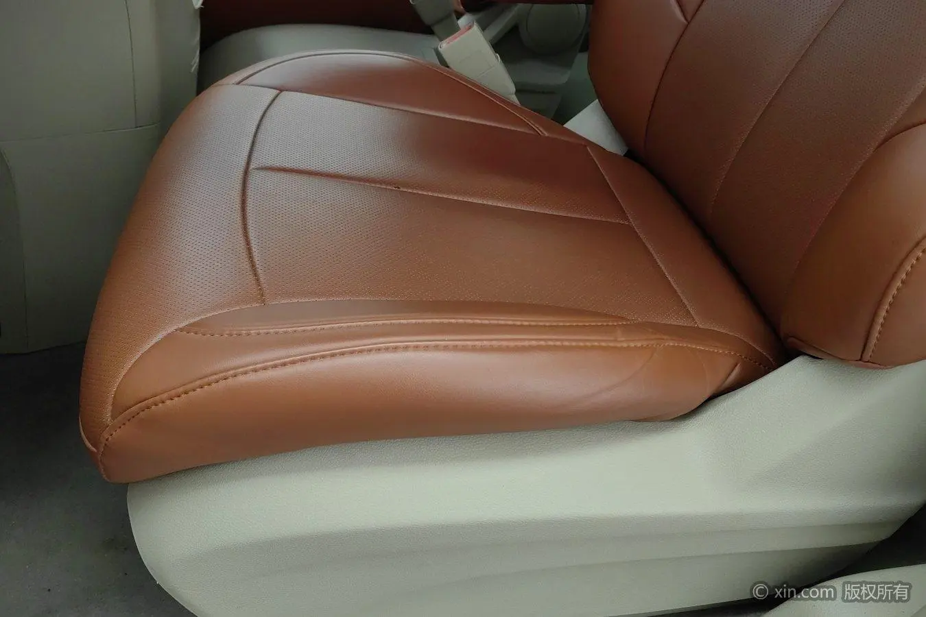 Buick GL8 2018 28T Comfort China VI