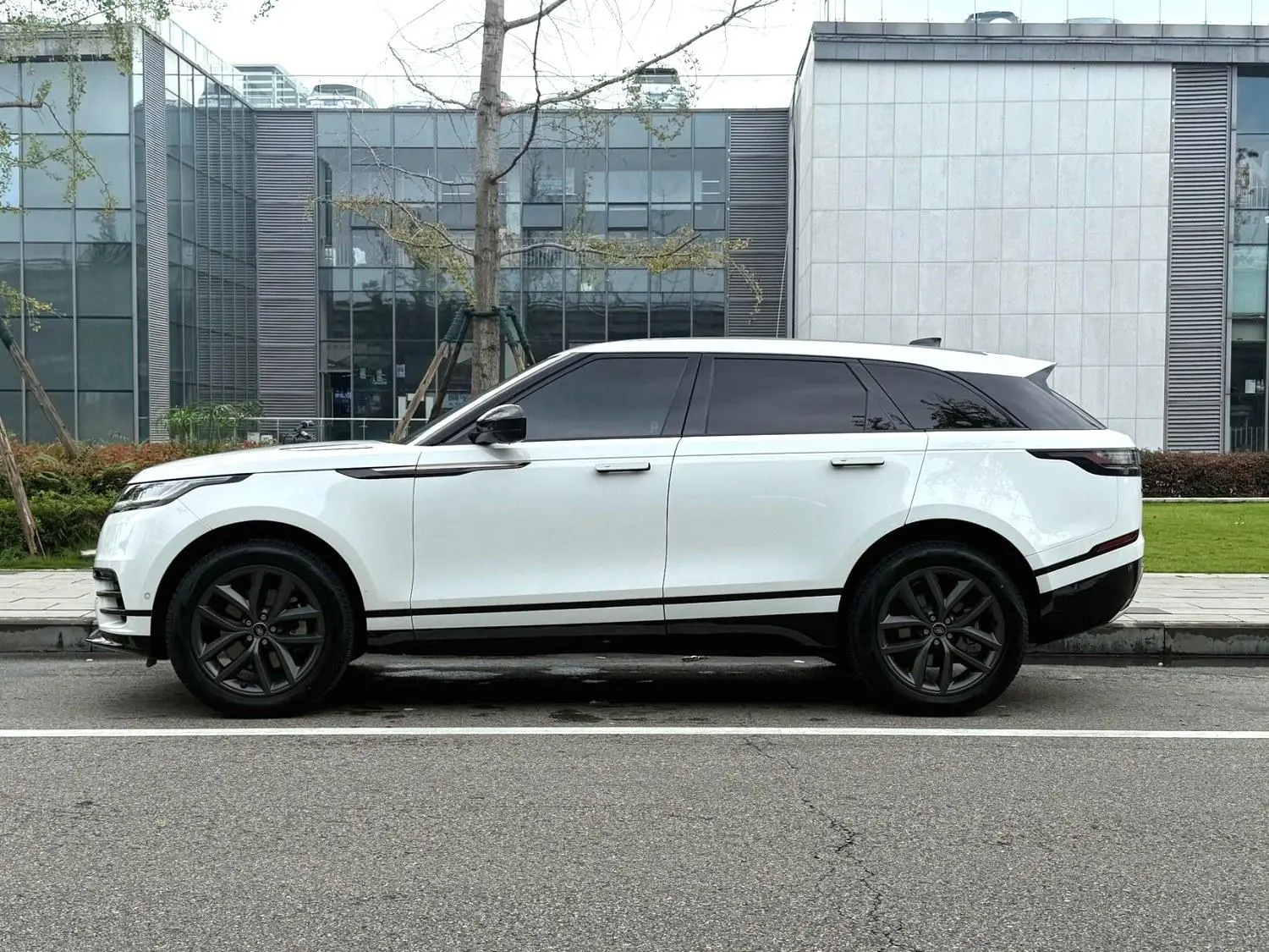 Land Rover Range Rover Star 2024 Dynamic SE