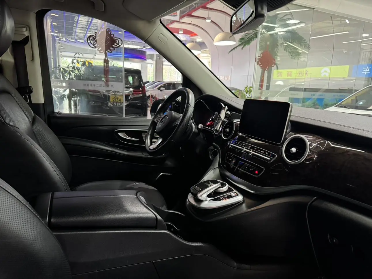 Mercedes-Benz V Class 2020 V 260 Premium
