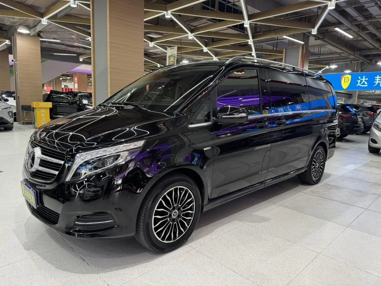 Mercedes-Benz V Class 2020 V 260 Premium