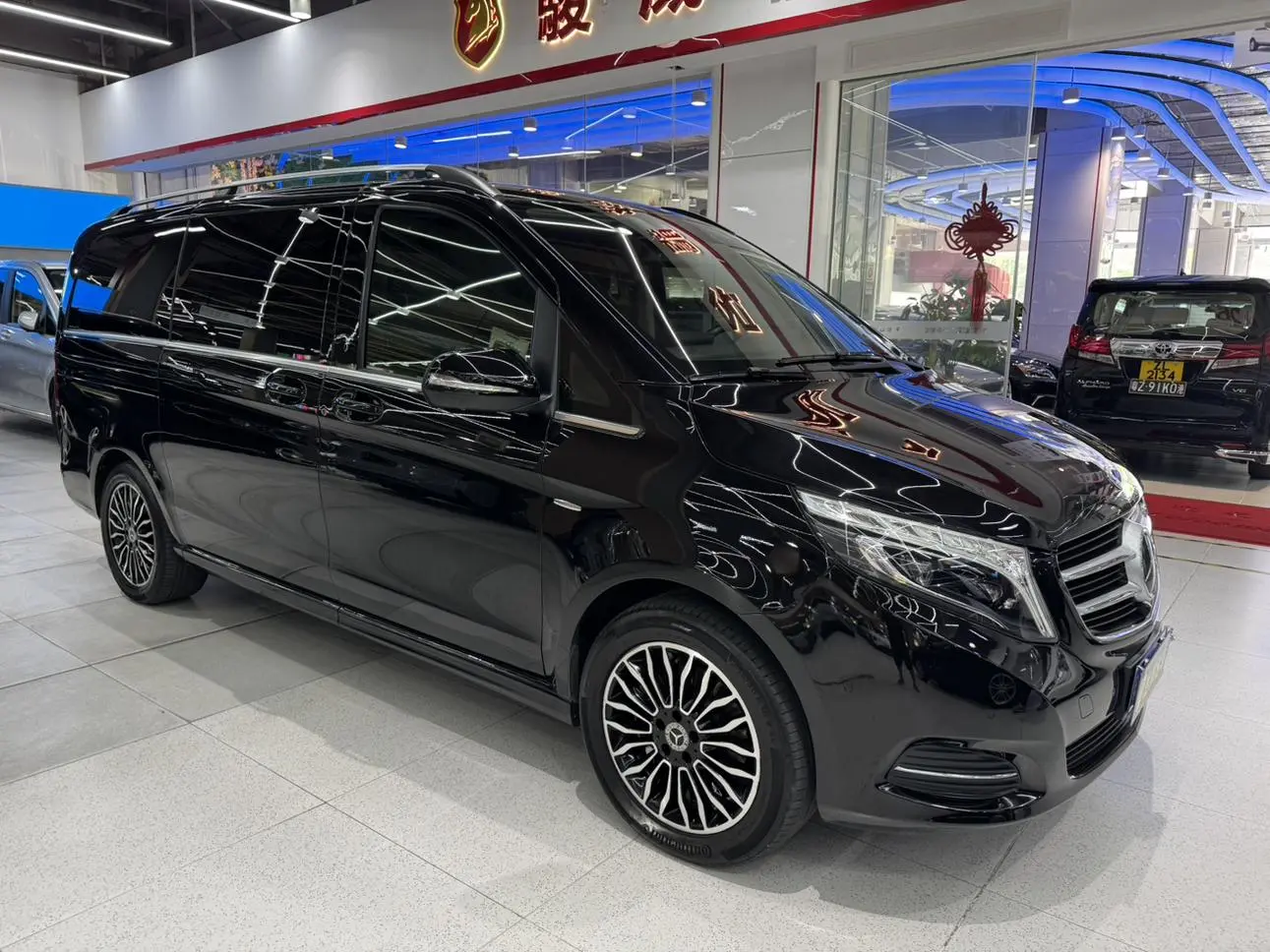 Mercedes-Benz V Class 2020 V 260 Premium