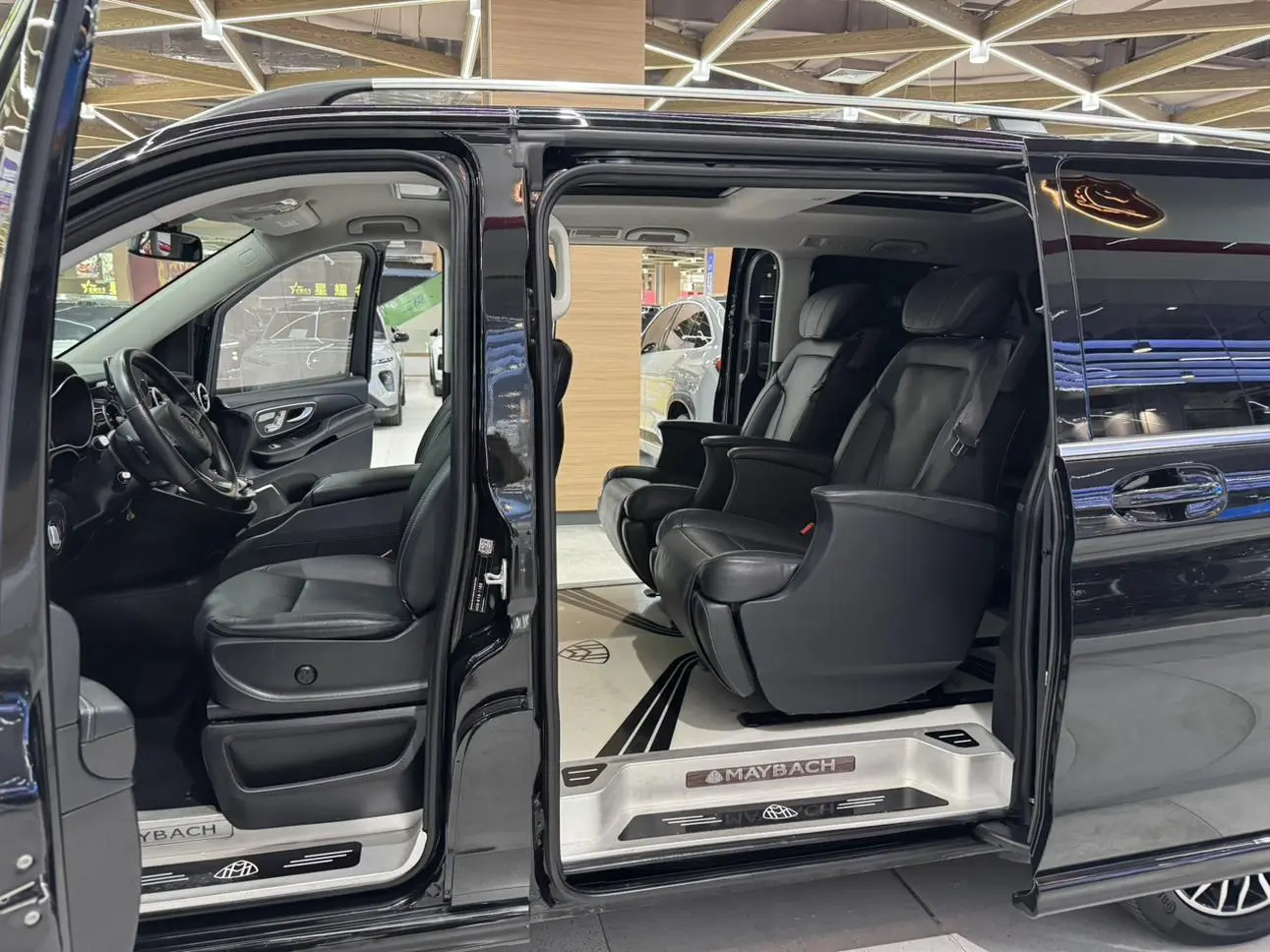 Mercedes-Benz V Class 2020 V 260 Premium