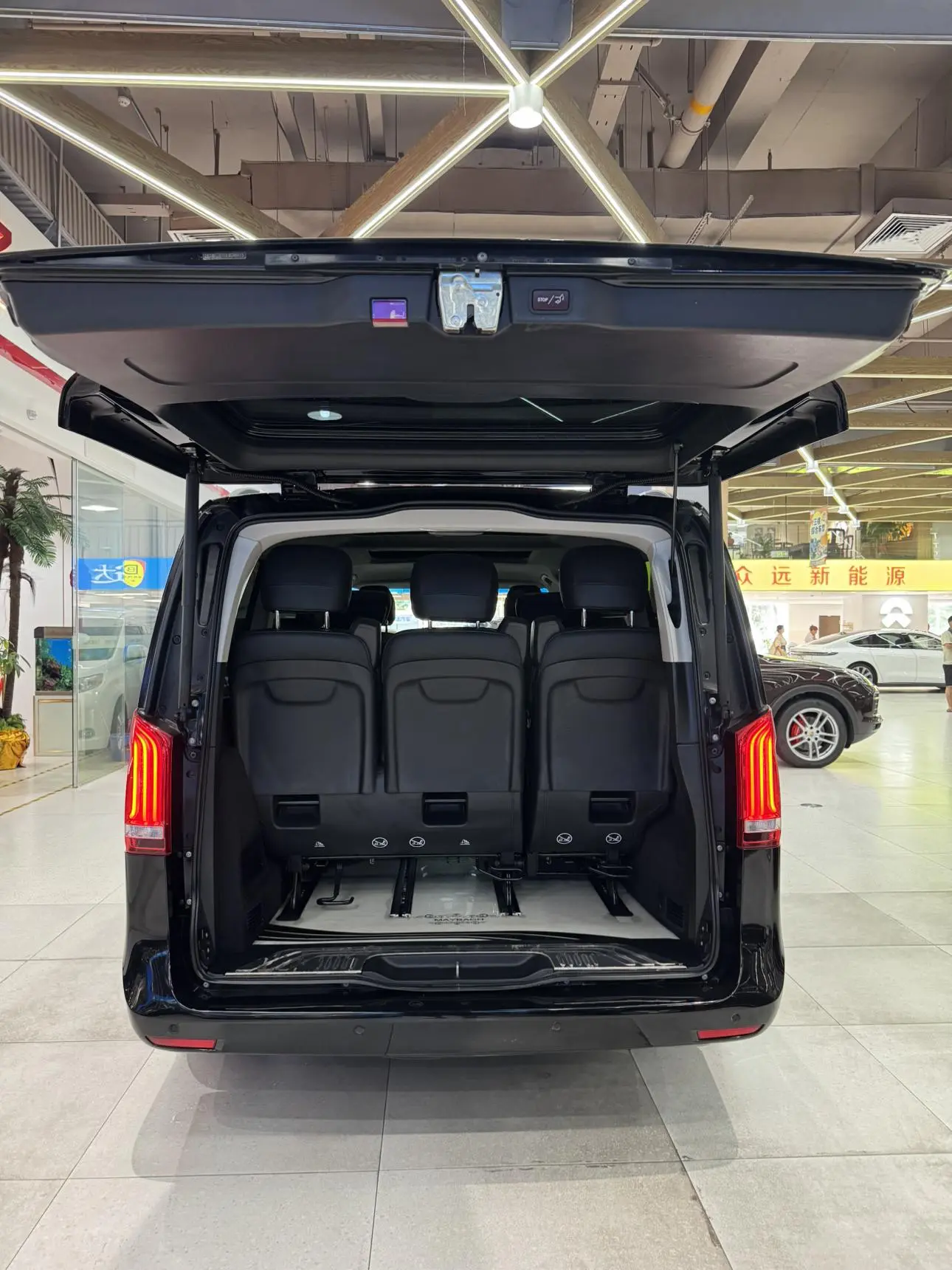 Mercedes-Benz V Class 2020 V 260 Premium