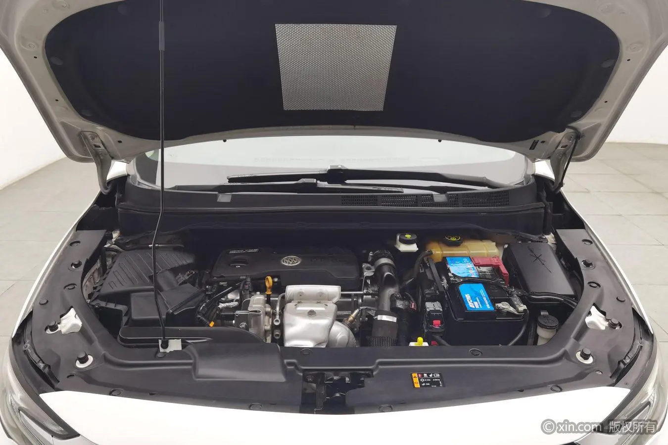 Buick GL6 2019 18T 6 seat Connected Luxury China VI