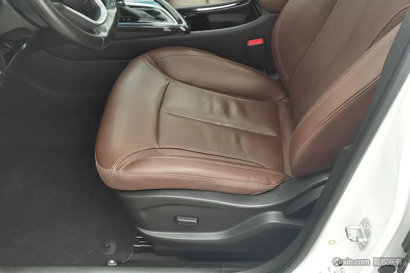 Buick GL6 2019 18T 6 seat Connected Luxury China VI