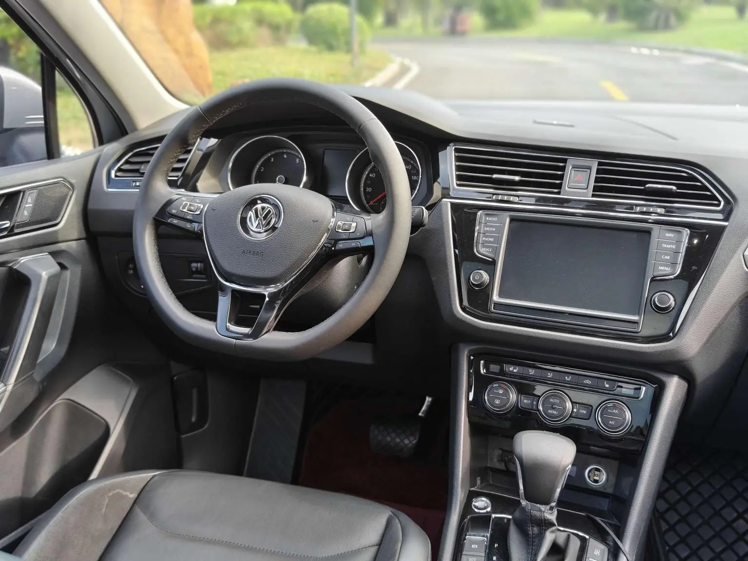 Volkswagen Tiguan L 2018 330TSI Auto 2WD Luxury