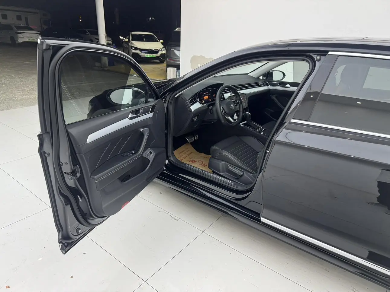 Volkswagen Magotan 2023 200 Units Commemorative 280TSI DSG Comfort