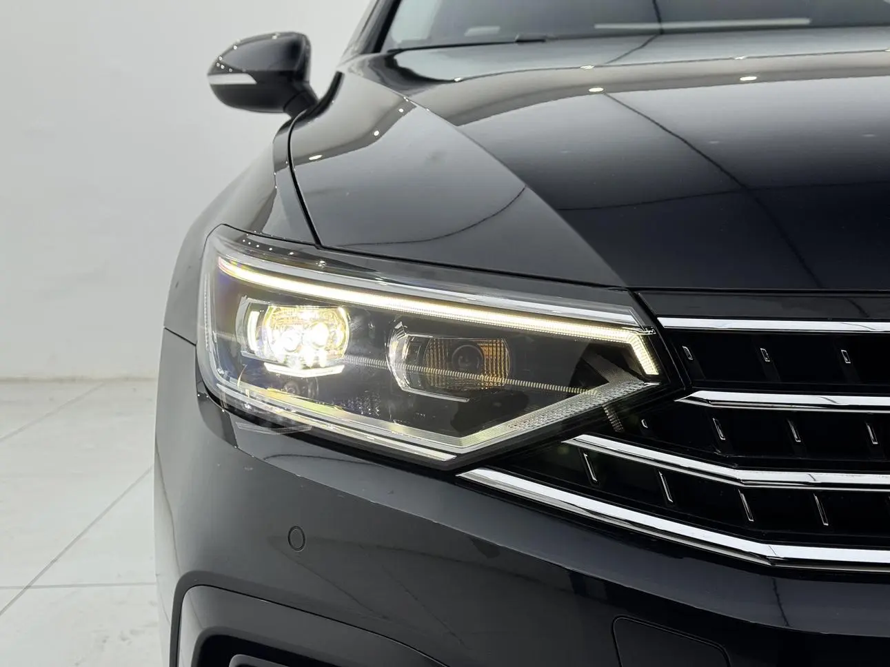 Volkswagen Magotan 2023 200 Units Commemorative 280TSI DSG Comfort