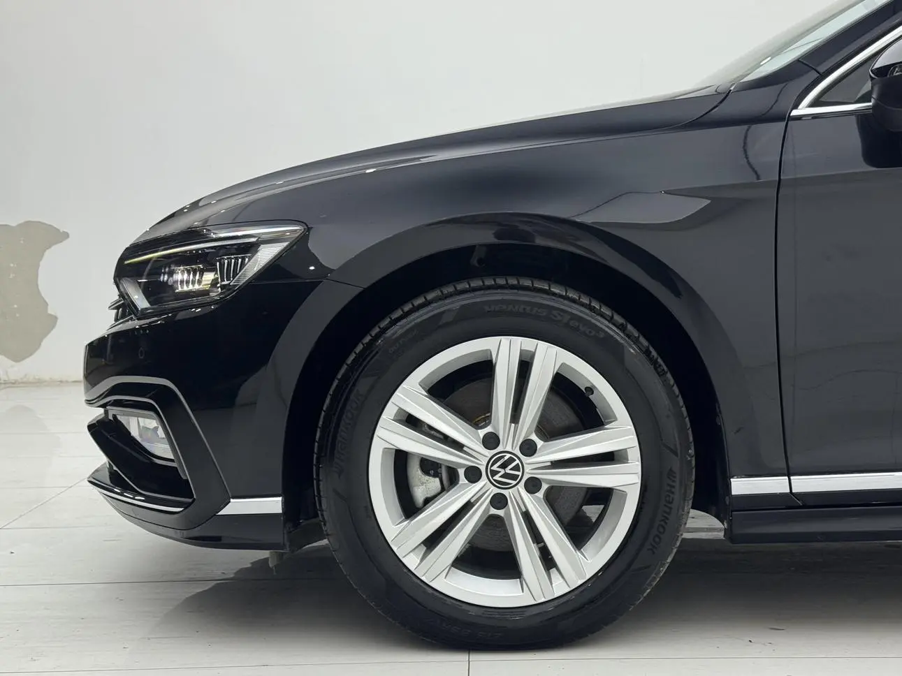 Volkswagen Magotan 2023 200 Units Commemorative 280TSI DSG Comfort
