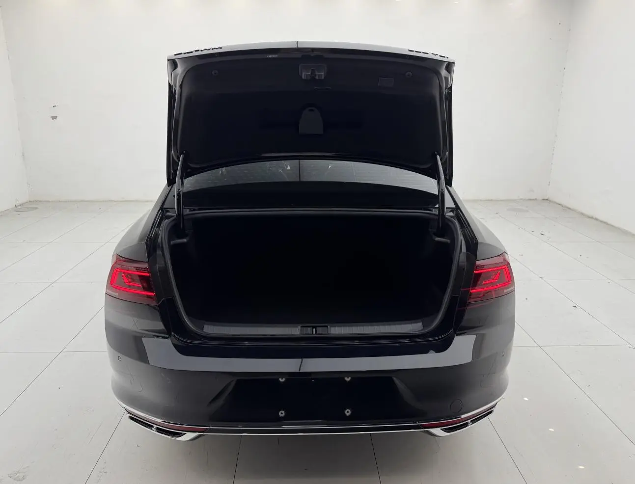Volkswagen Magotan 2023 200 Units Commemorative 280TSI DSG Comfort