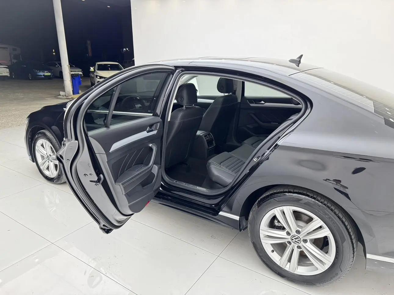 Volkswagen Magotan 2023 200 Units Commemorative 280TSI DSG Comfort