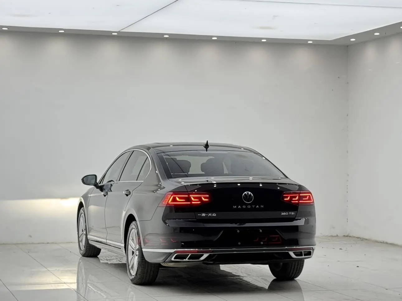 Volkswagen Magotan 2023 200 Units Commemorative 280TSI DSG Comfort