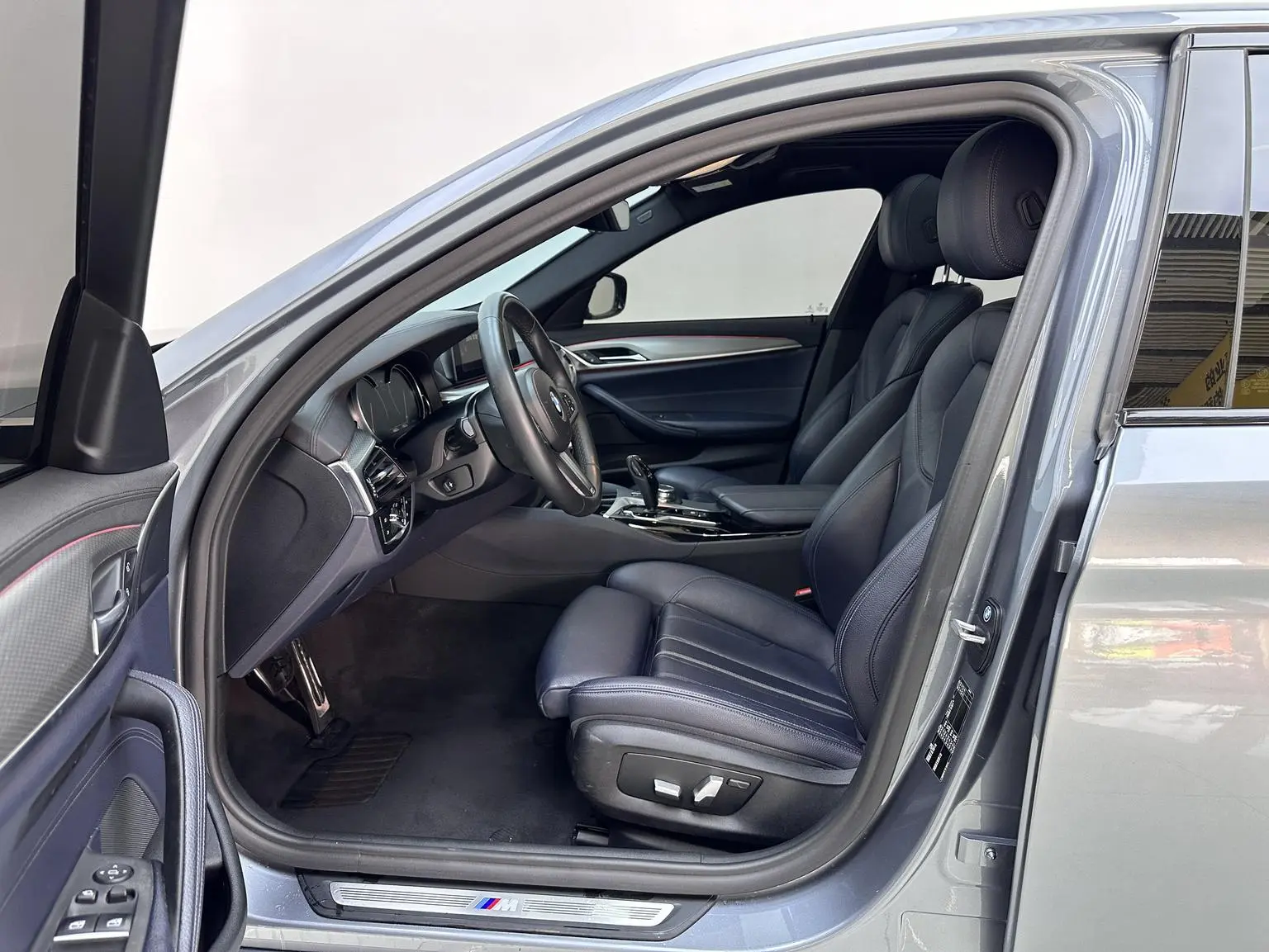 BMW 5 Series ( Import ) 2018 525i M Sport Package