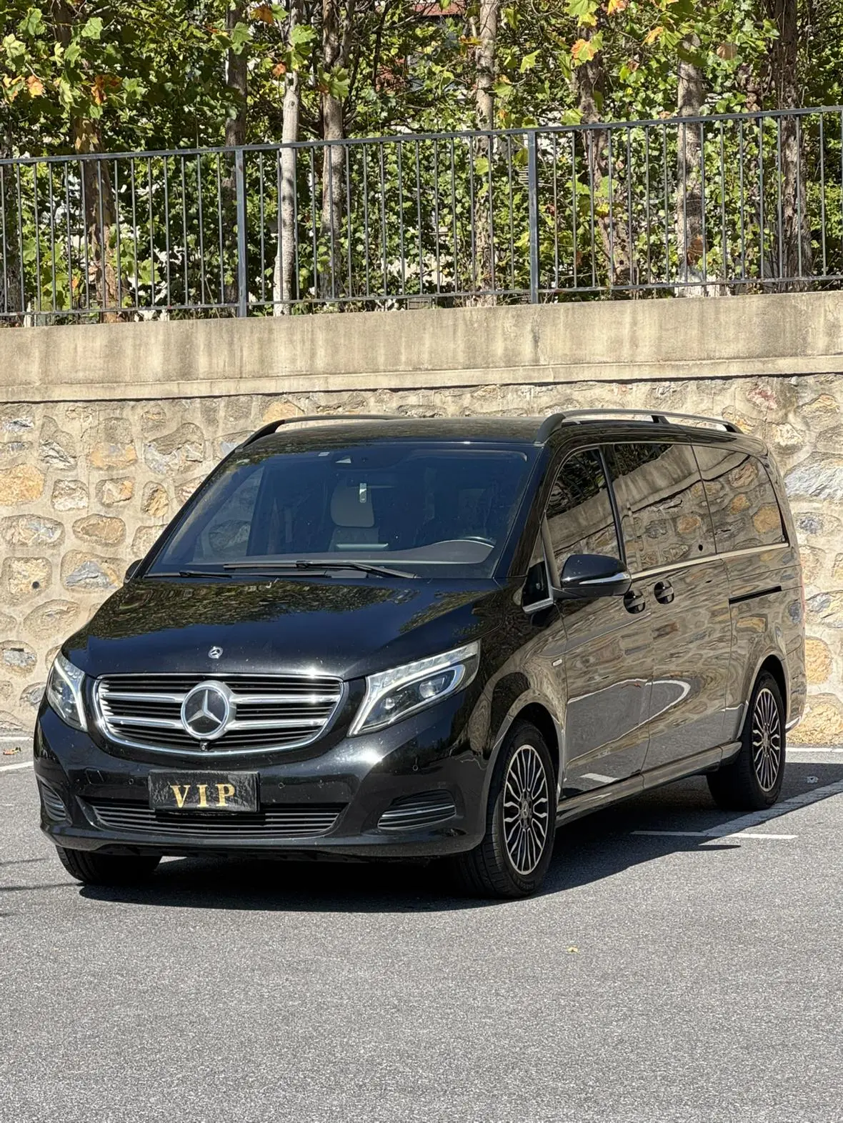 Mercedes-Benz V Class 2018 V 260 L Premium China VI
