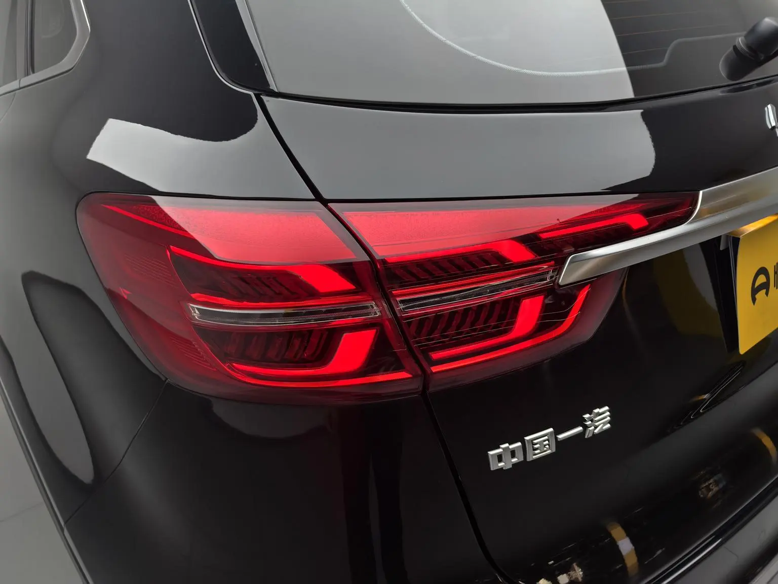Hongqi HS5 2022 Facelift 2.0T Connected Flagship Enjoy