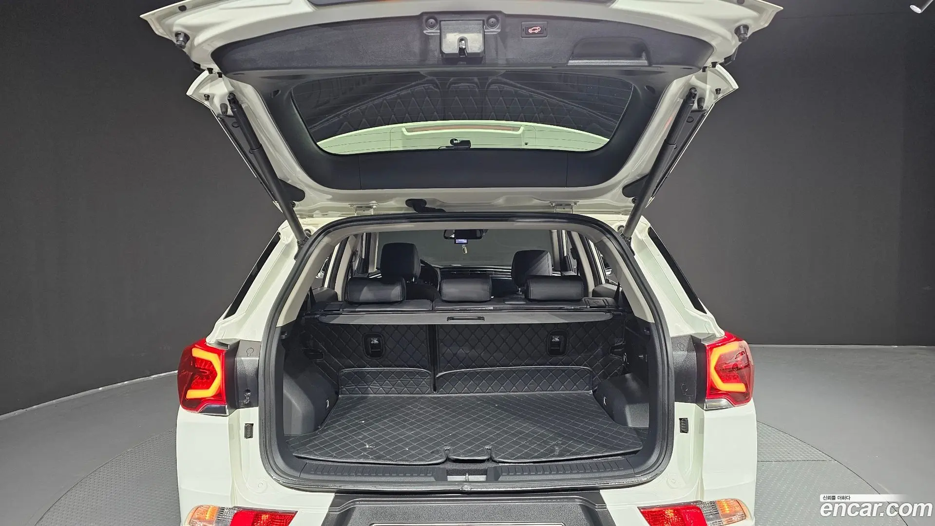 KG Mobility KORANDO Gasoline 1.5 2WD C5