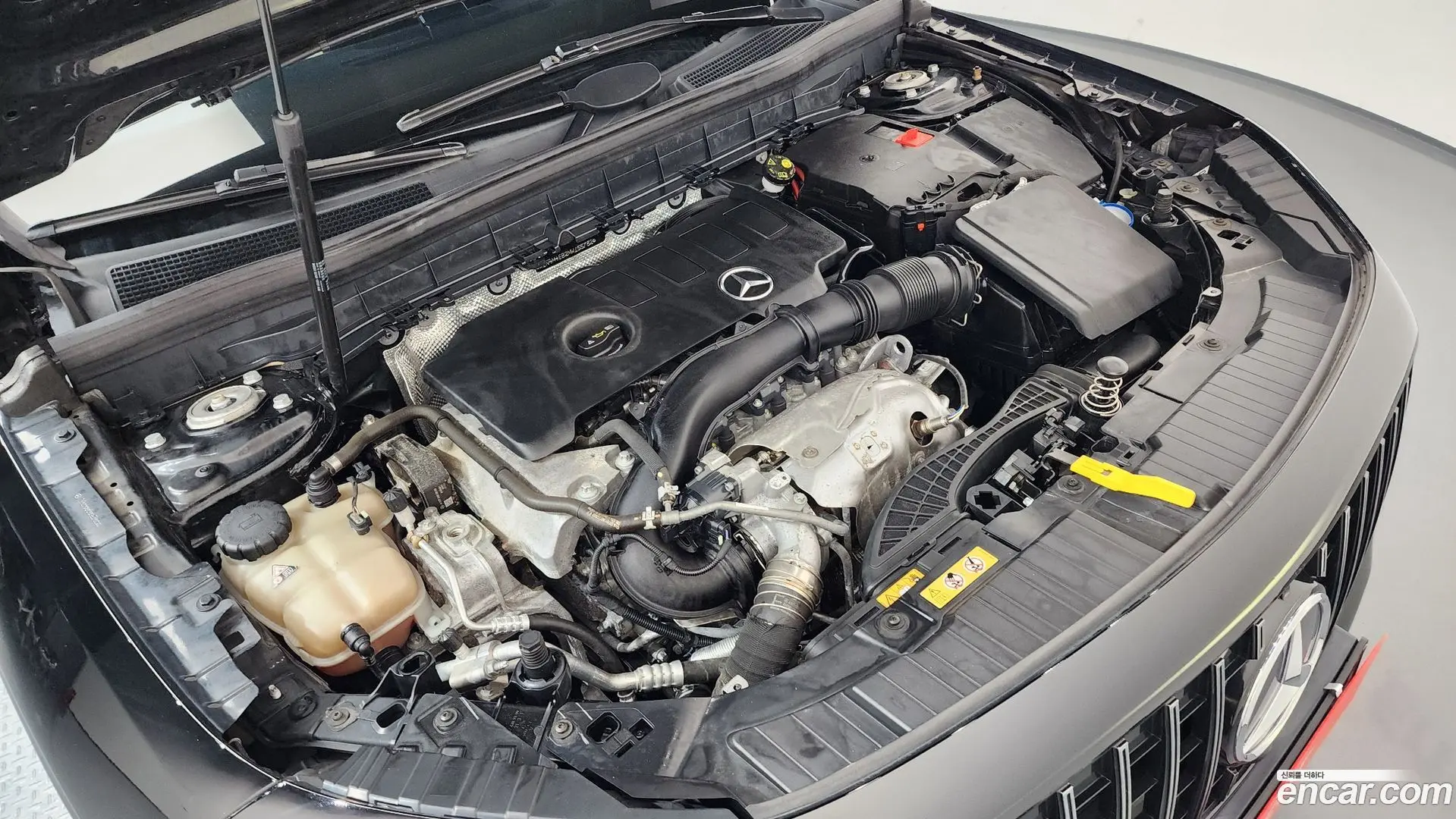 Mercedes-Benz GLB-Class GLB220 2019