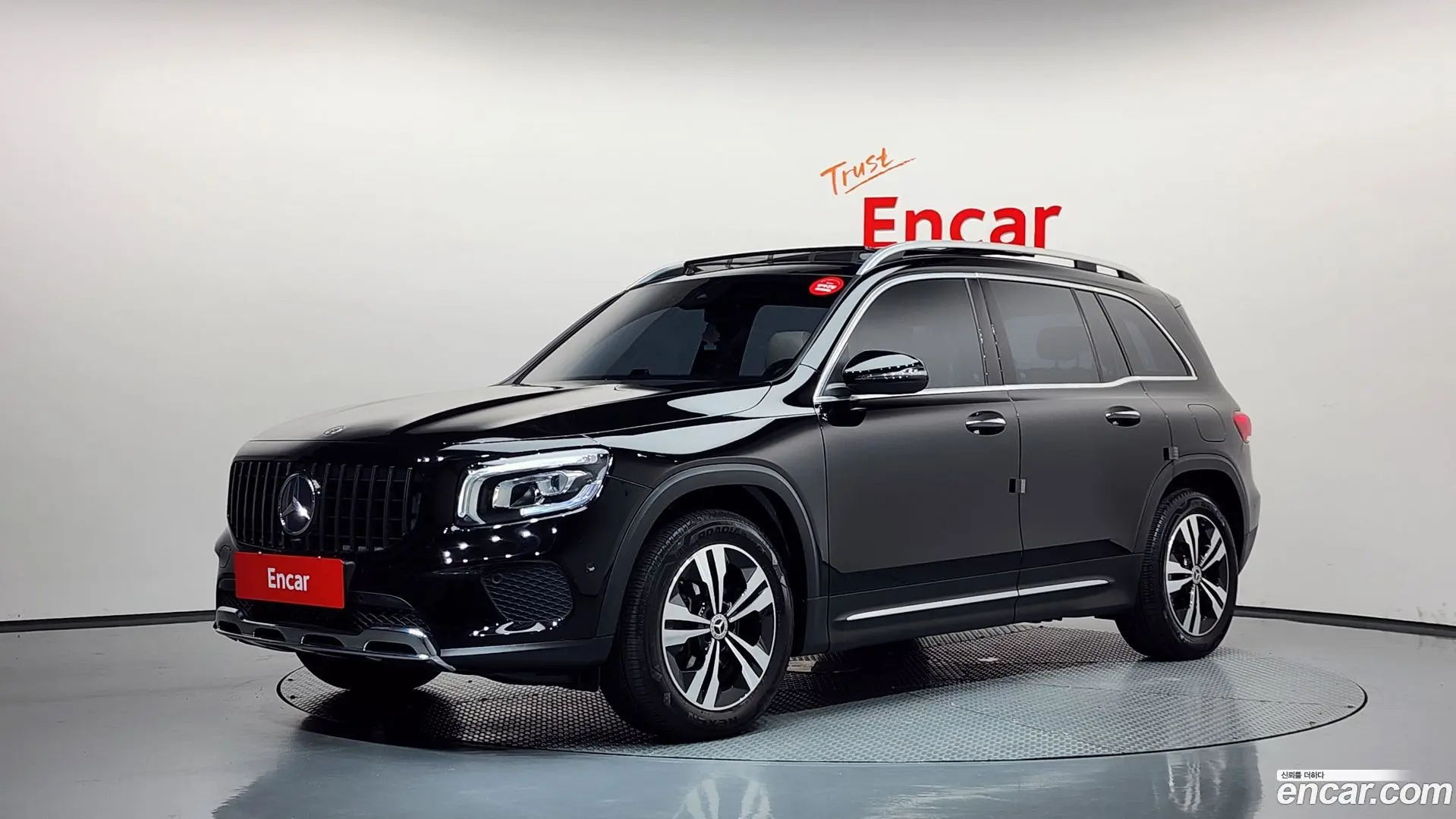 Mercedes-Benz GLB-Class GLB220 2019