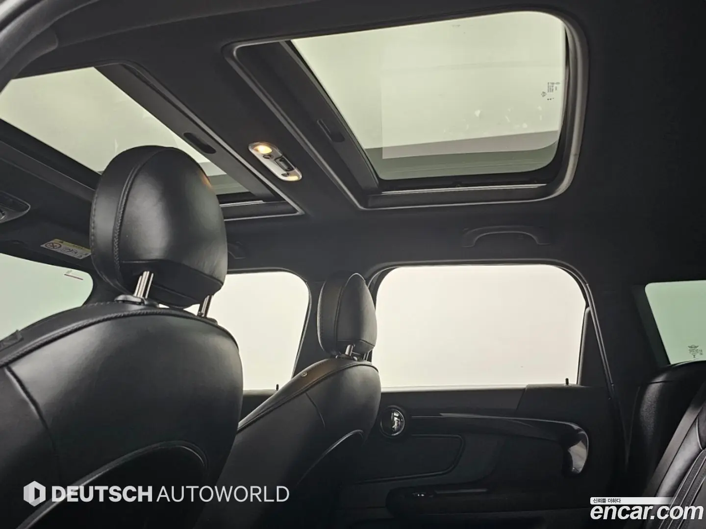 Mini Countryman JCW Launch Pack
