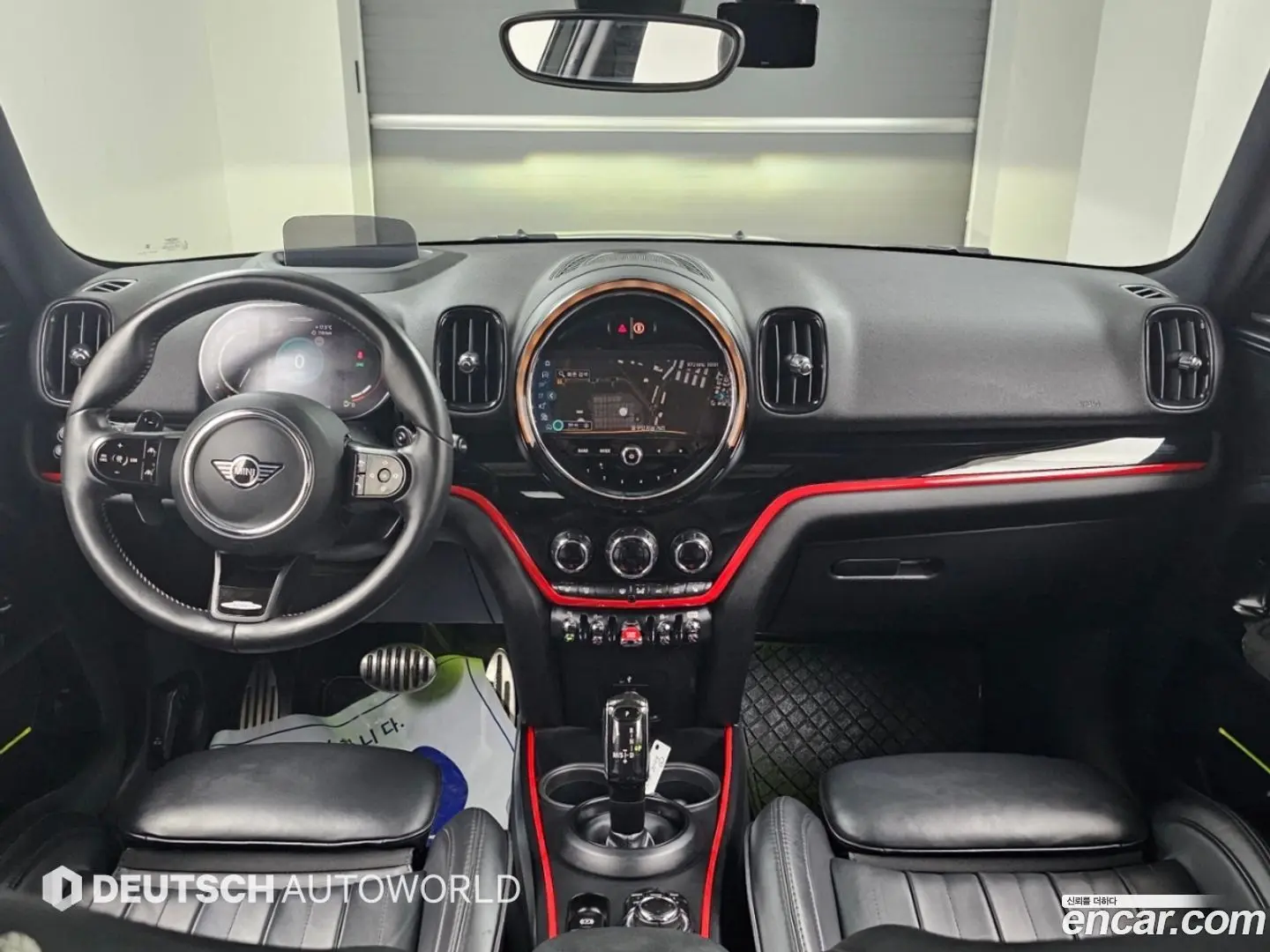 Mini Countryman JCW Launch Pack