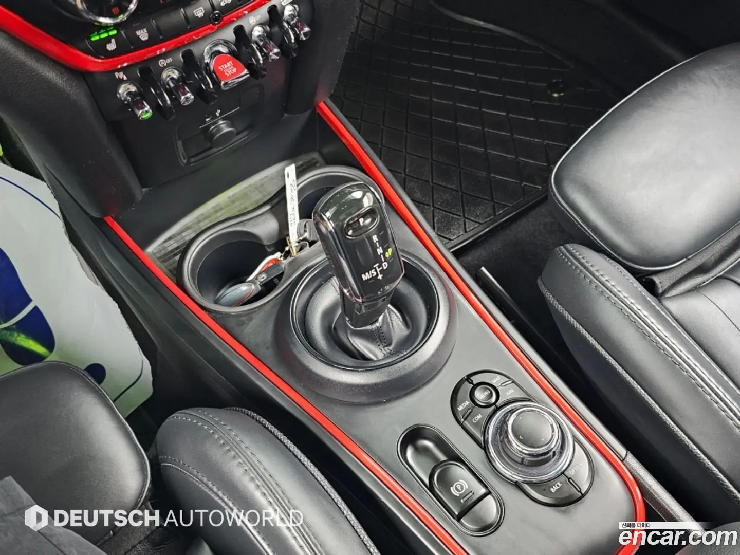 Mini Countryman JCW Launch Pack