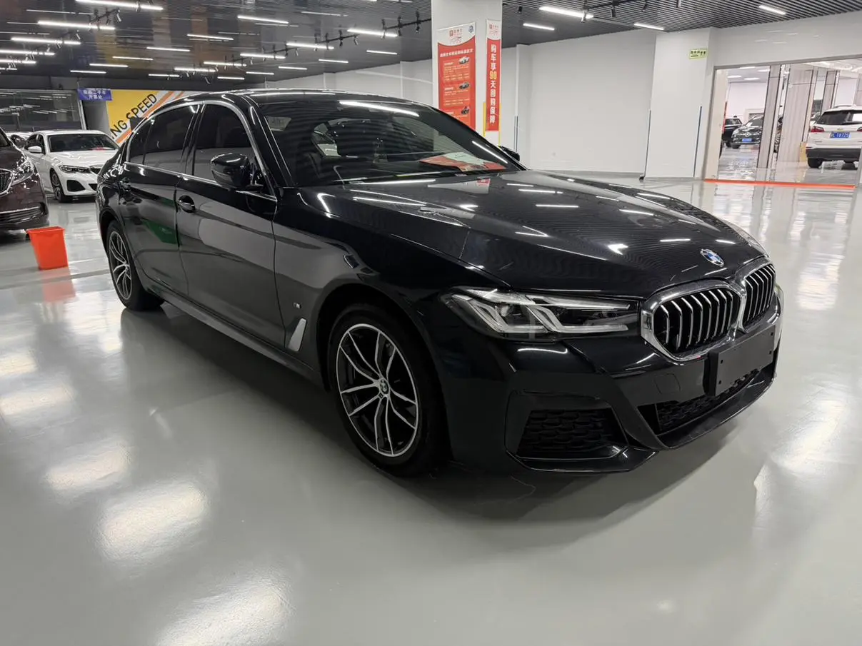BMW 5 Series 2022 525Li M Sport Package