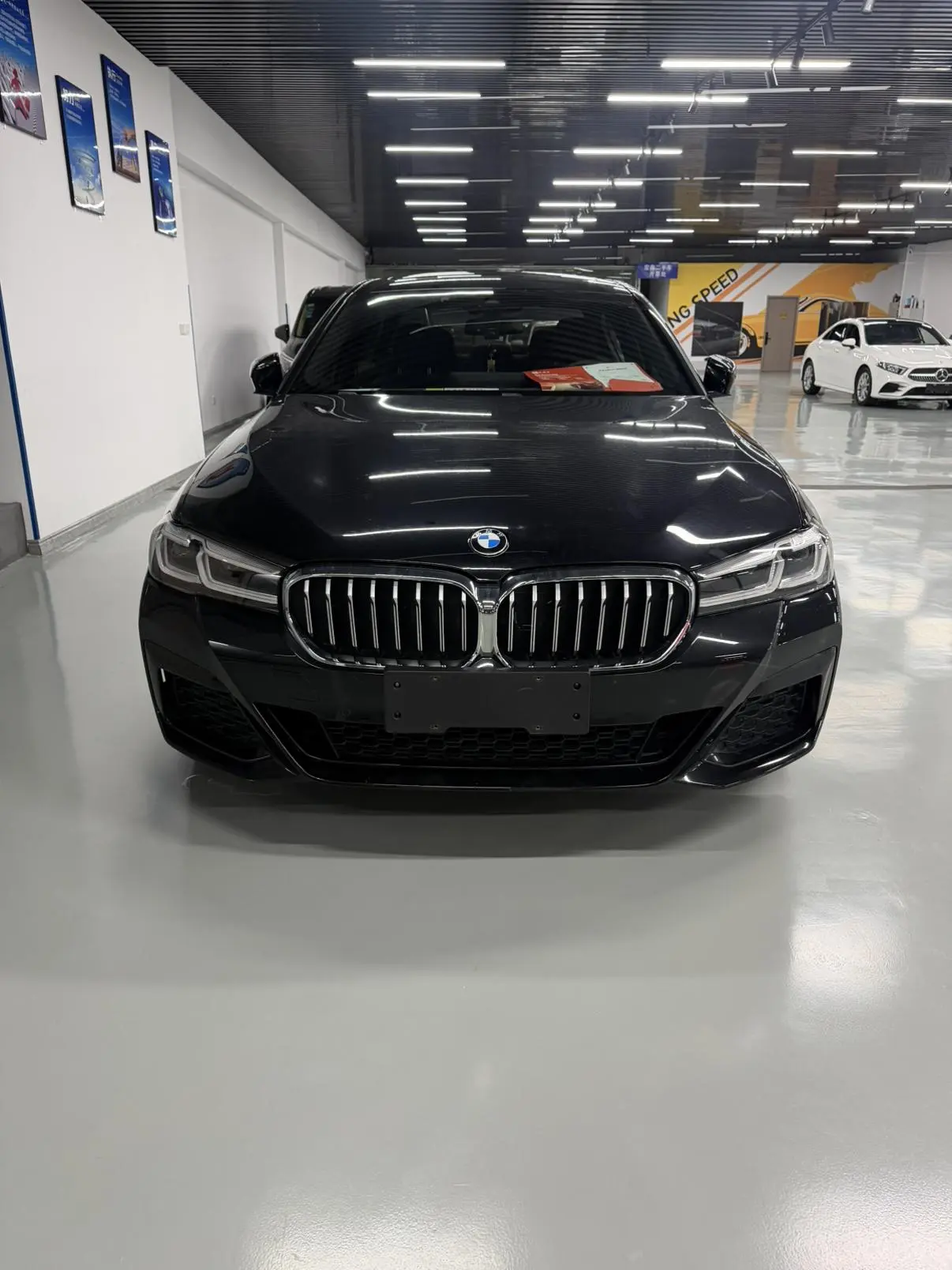 BMW 5 Series 2022 525Li M Sport Package