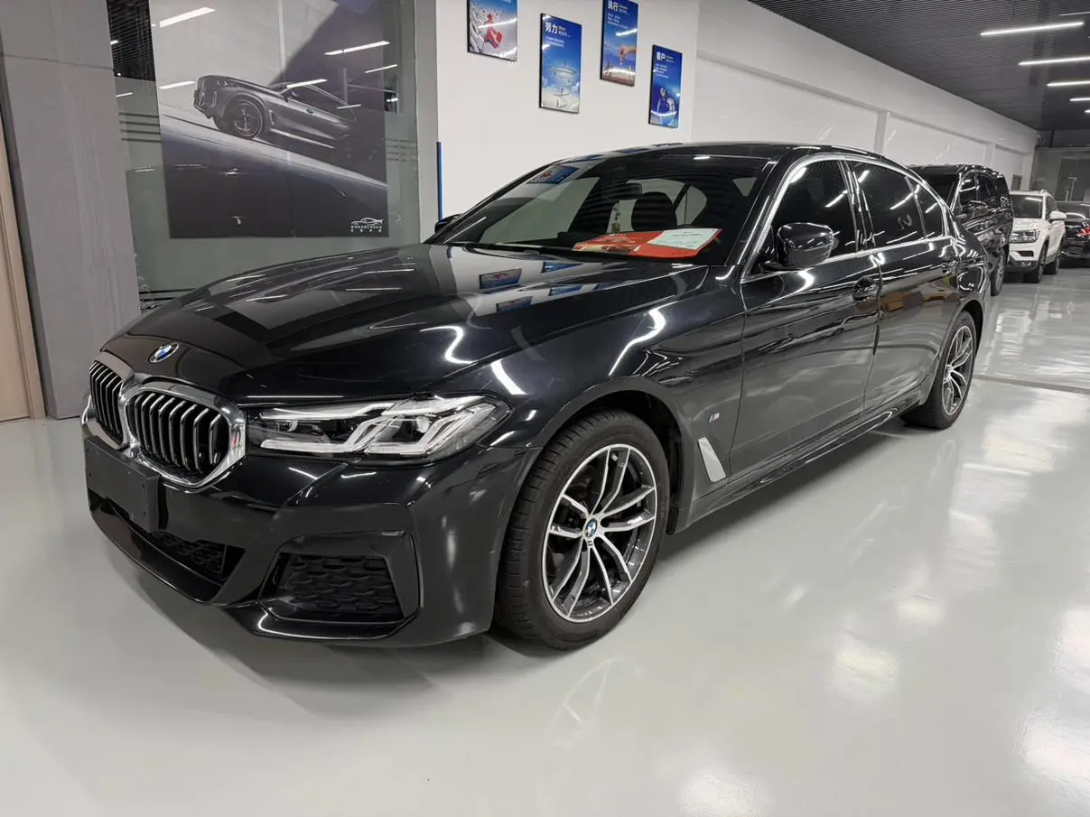 BMW 5 Series 2022 525Li M Sport Package