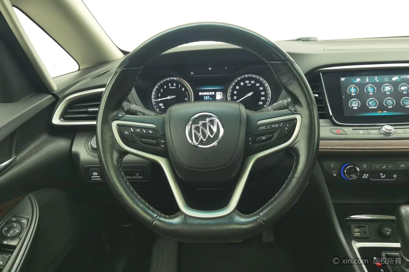 Buick GL6 2018 18T 6 seat Luxury