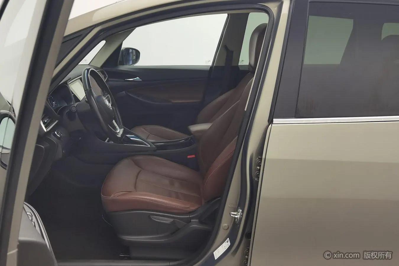 Buick GL6 2018 18T 6 seat Luxury