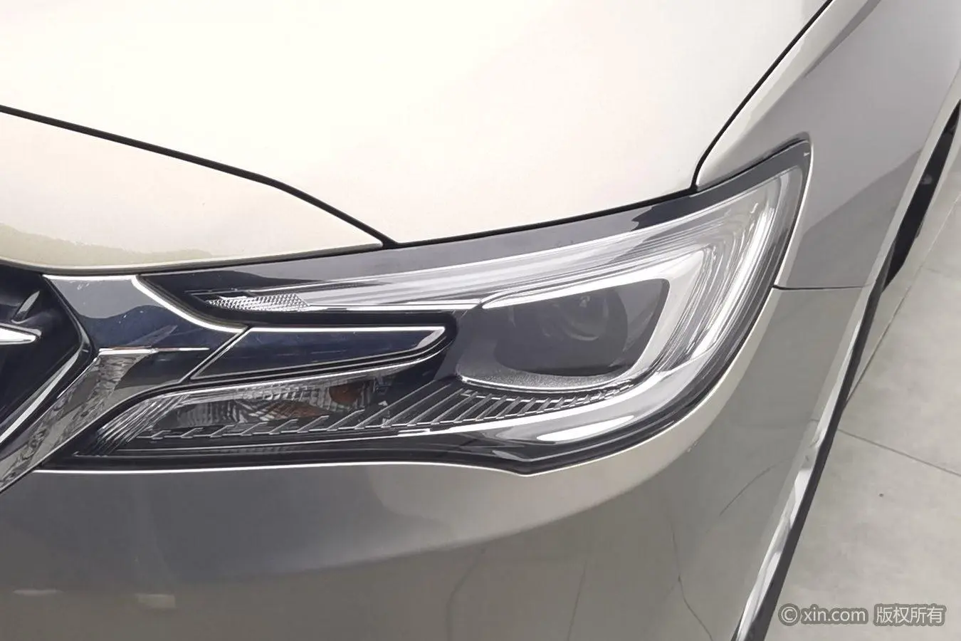 Buick GL6 2018 18T 6 seat Luxury
