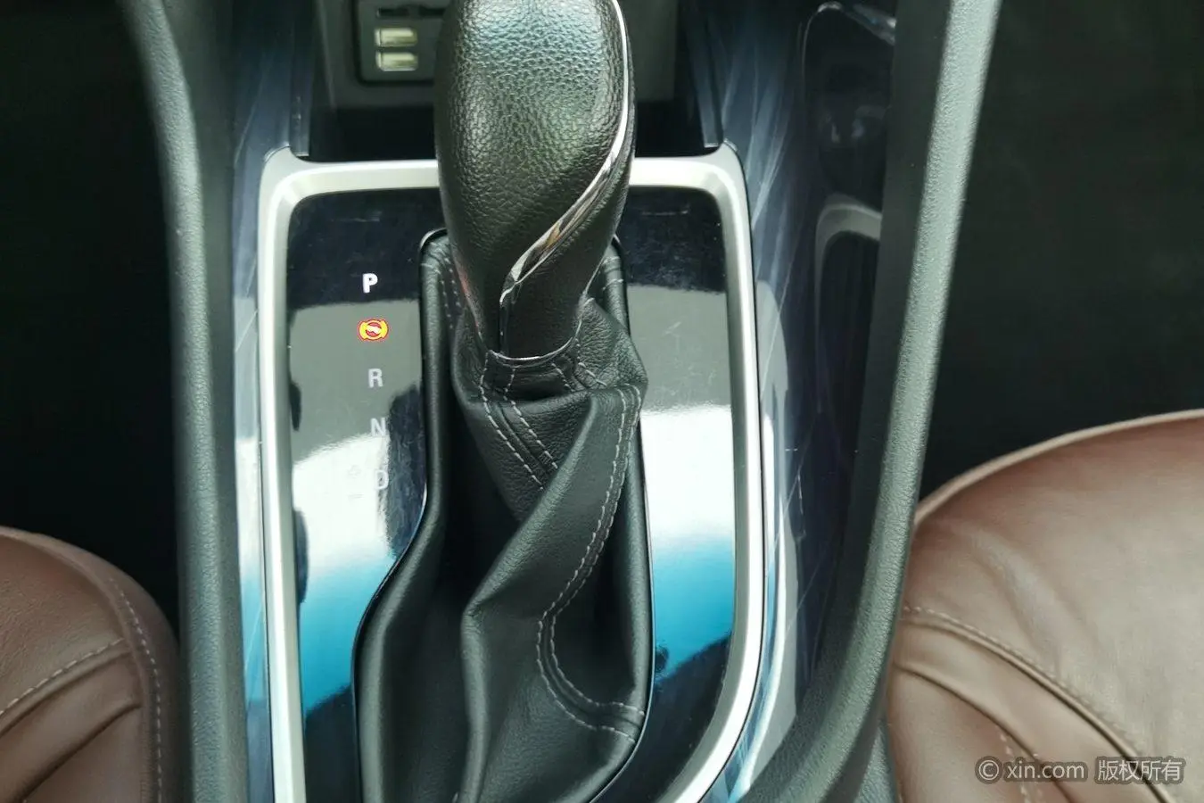 Buick GL6 2018 18T 6 seat Luxury