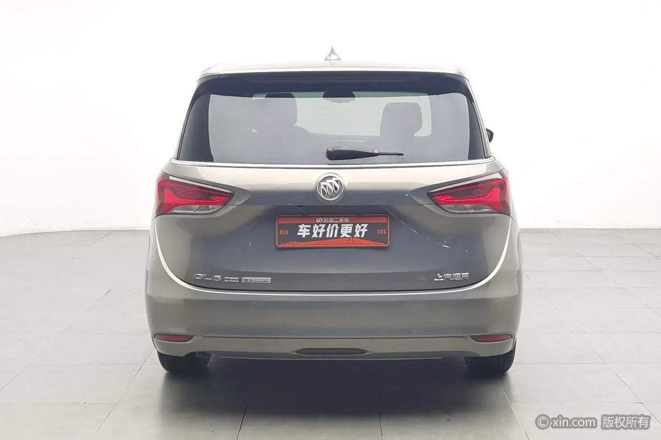 Buick GL6 2018 18T 6 seat Luxury