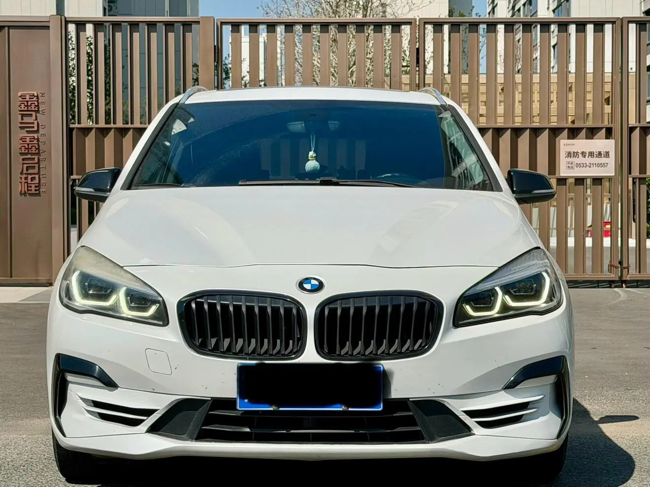 BMW 2 Series Wagon 2018 218i Leading